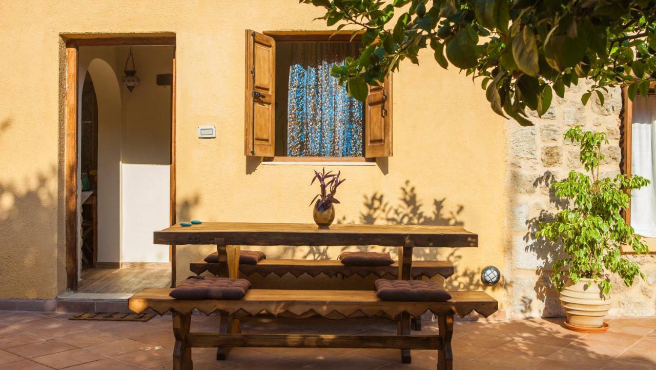 Villanonna Suites & Hamam Rhodes City Exteriör bild