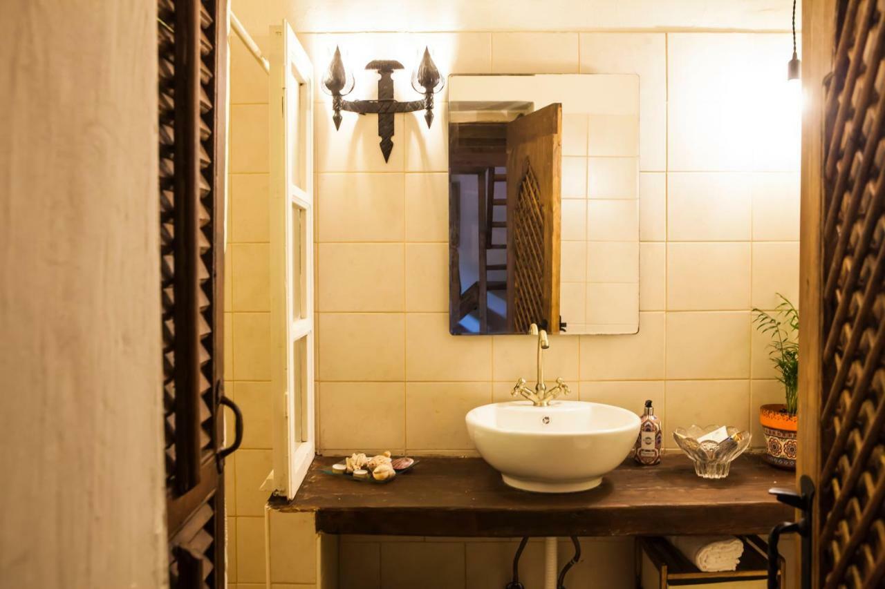Villanonna Suites & Hamam Rhodes City Exteriör bild