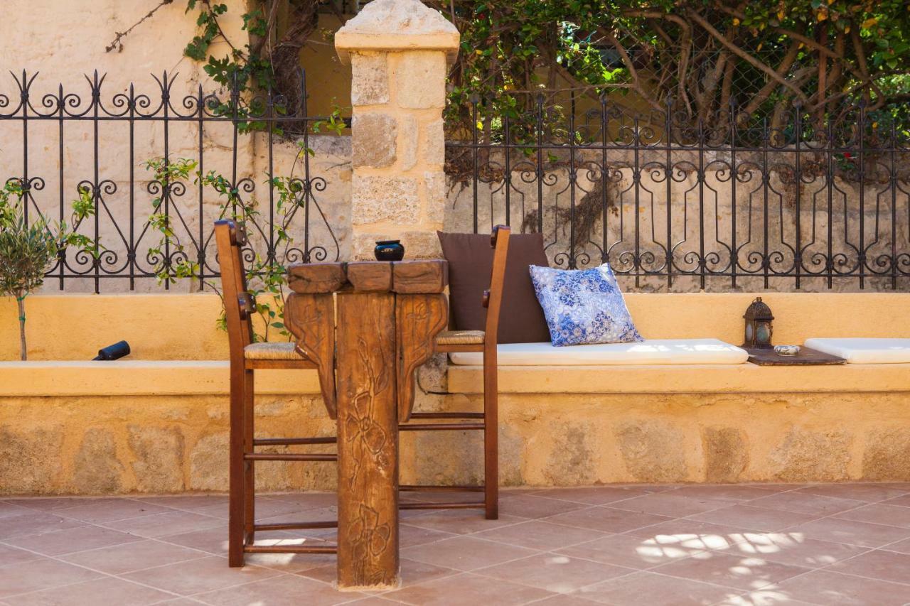 Villanonna Suites & Hamam Rhodes City Exteriör bild